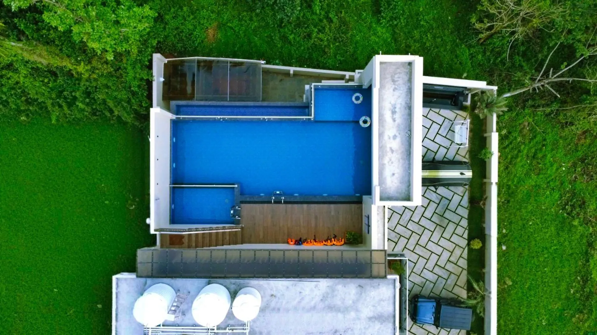 Kaniyāmbetta Skyscape Resort הודו