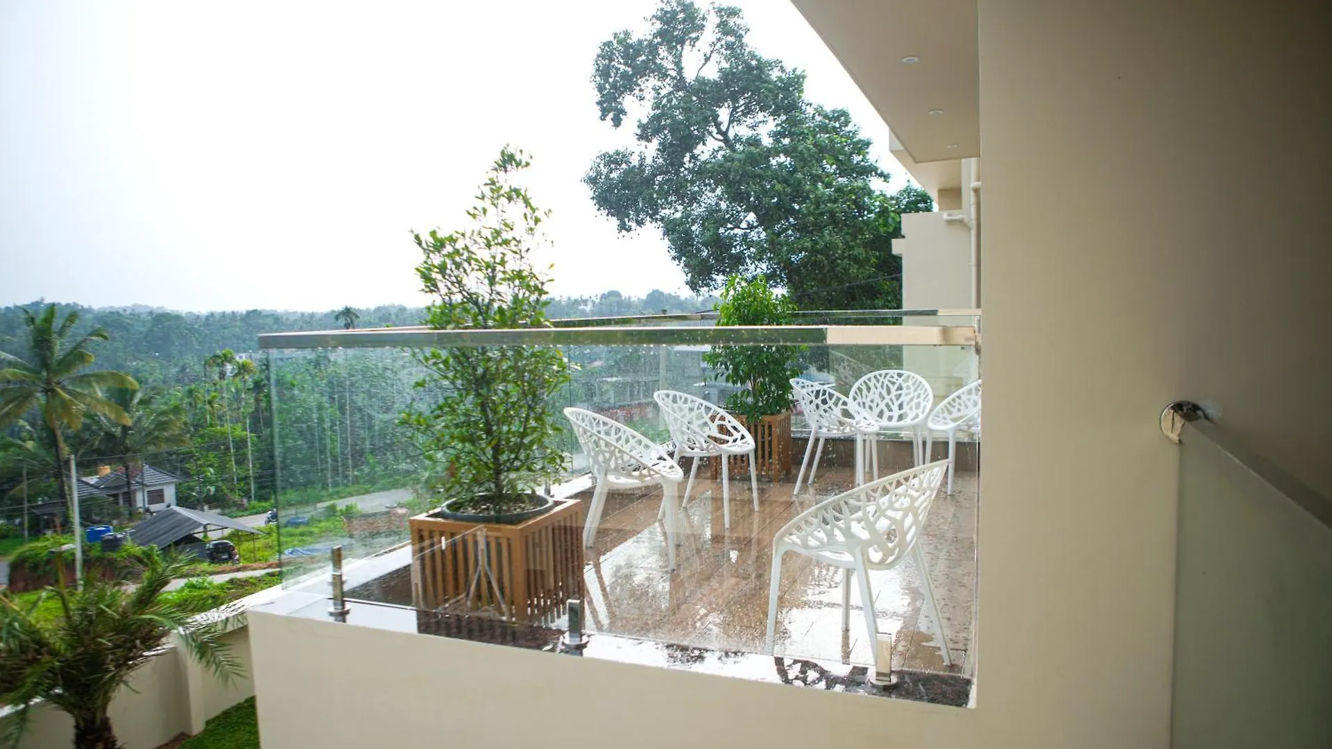 Kaniyāmbetta Skyscape Resort 0*,  הודו