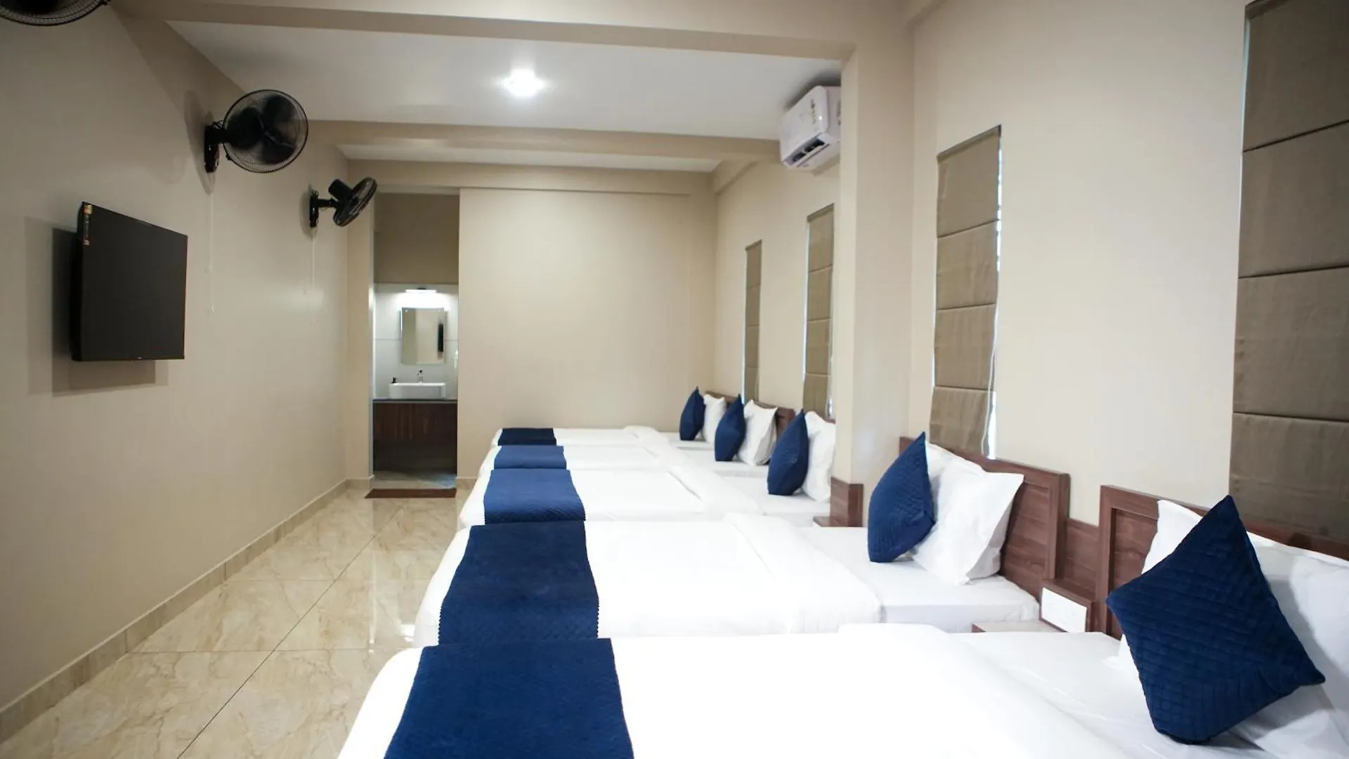 מלון דירות Kaniyāmbetta Skyscape Resort הודו
